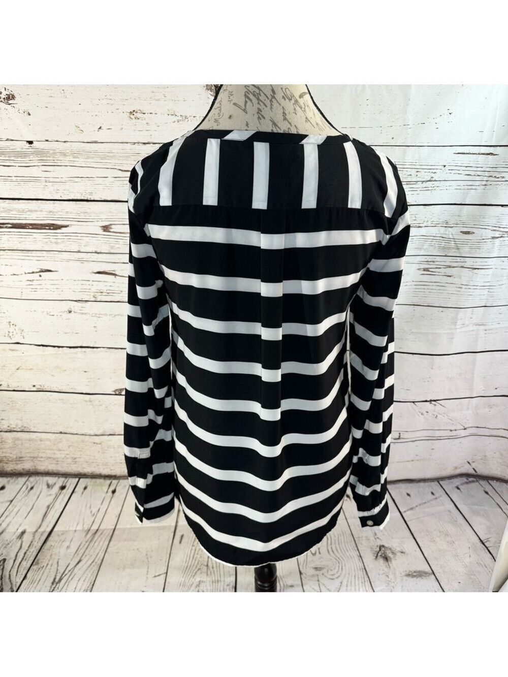 Gap Black and White Striped Top with Chest Pockets Small - Picture 2 of 10